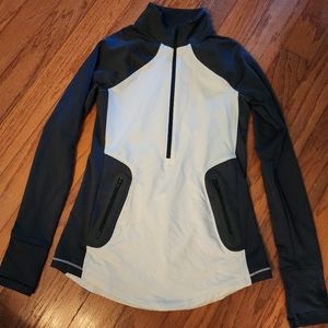 Under Armour cold gear long sleeve 1/4 zip XS